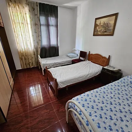 Guest House Tirana *